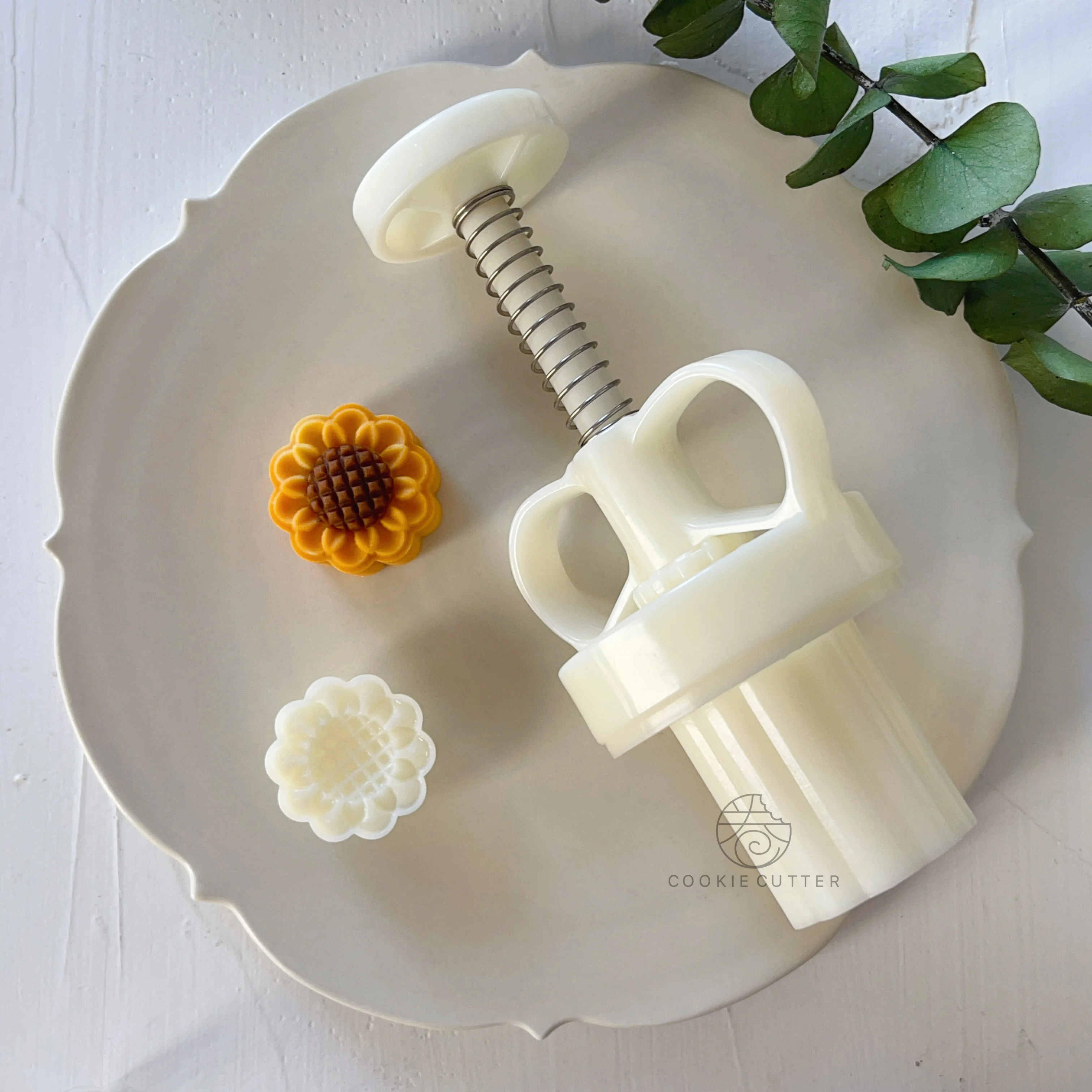 20g Mini Sunflower Shape Moonc - огляд і ціна Bunny Cake Mold